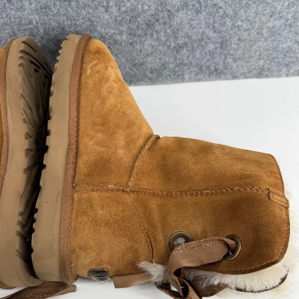 UGG Gita Bow Boot Women 7 Chestnut Suede Sheepskin Lining 1098075